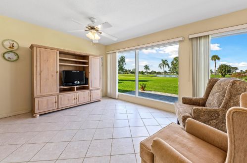 115 18 St, Boynton Beach FL 33426-5825 exterior