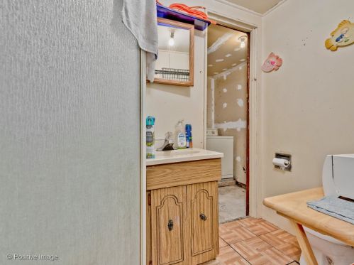 1839 Harding Ave, Chicago IL 60647-4614 exterior