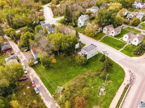 2312 10 St, Duluth MN 55806-1237 exterior