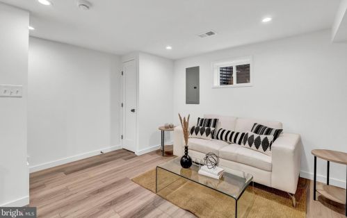 5112 Southern Ave, Washington DC 20019-5848 exterior