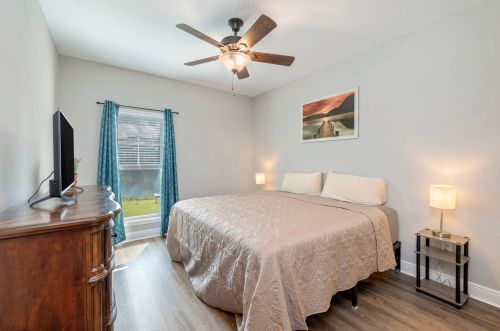 220 Hidden Lk Trl, Defuniak Springs FL 32433-3202 exterior