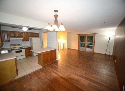 1117 Meadowview Dr, Stillwater, MN 55082-4374