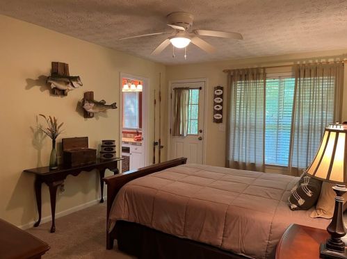 9402 Ponderosa Trl, Gainesville GA 30506-5914 exterior