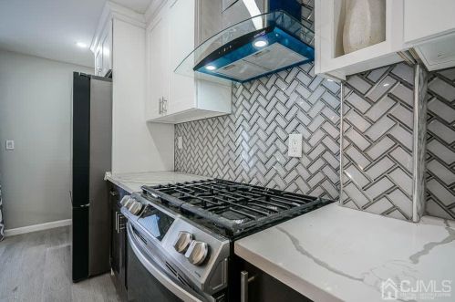 37 Sunrise Rd, Old Bridge NJ  08857-1435 exterior