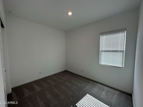 32735 22nd Dr, Phoenix AZ  85085 exterior