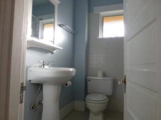 5620 40th Ave, Seattle WA  98105-2217 exterior