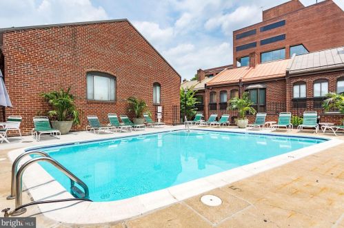 3246 Grace St, Washington DC 20007-3631 exterior