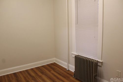 88 Plum St, New Brunswick NJ 08901-1923 exterior