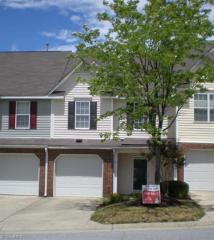 7 Cambridge Oak Cir, Greensboro, NC 27410-9722