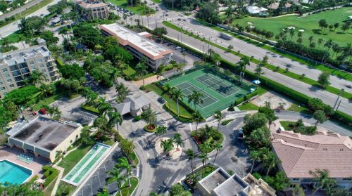 7 Royal Palm Way, Boca Raton FL  33432-7851 exterior