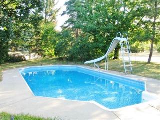 3324 Bluett Rd, Ann Arbor MI  48105-1549 exterior