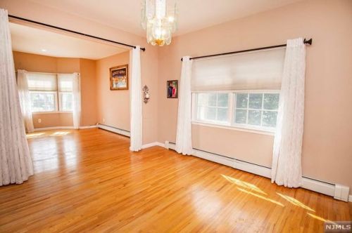 218 Manhattan Ter, Dumont NJ  07628-2234 exterior