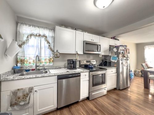 68 Mowry St, Providence RI 02908-2532 exterior