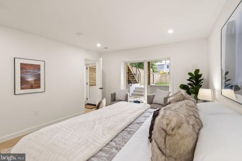 4316 2nd St, Washington DC  20011-7434 exterior