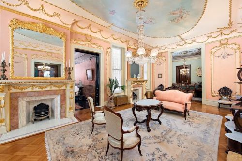 5501 Elgin St, Pittsburgh PA 15206-1432 exterior