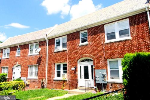 1250 Holbrook Ter, Washington DC 20002-2704 exterior