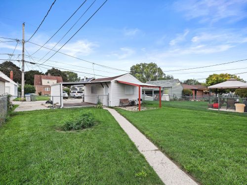 4921 24th Pl, Milwaukee WI 53209-5613 exterior