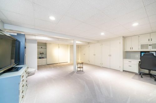 4166 Old Colony Rd, Kalamazoo MI  49008-3214 exterior