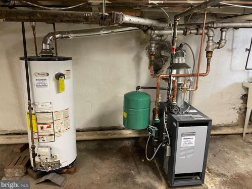 1523 29 St, Philadelphia PA 19146-4429 exterior