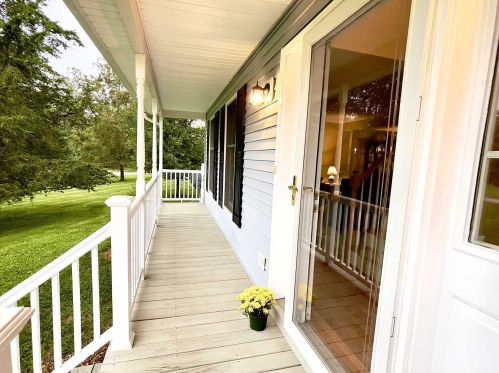 1 Settlers Ct, Poughkeepsie NY 12603-6230 exterior