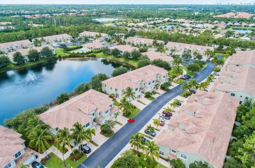 1420 Mariposa Cir, Naples FL 25104-7273 exterior