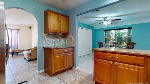 765 Byron St, Fort Pierce FL 34983-1921 exterior