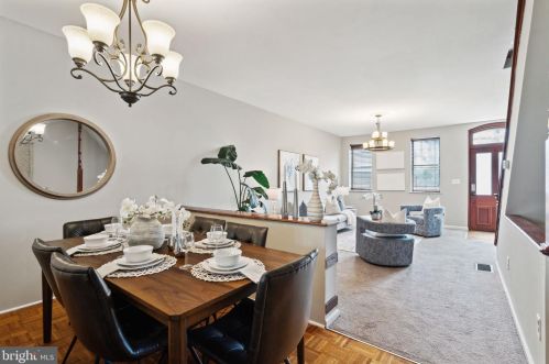 2607 Christian St, Philadelphia PA 19147-3612 exterior