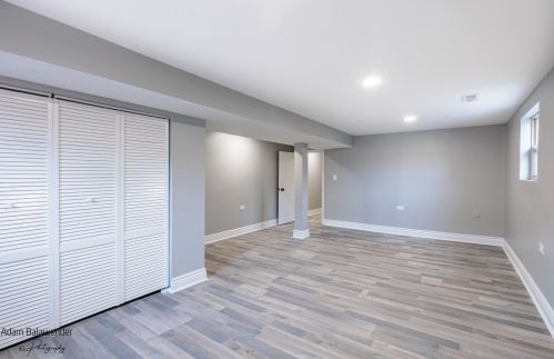 5505 Parkside Ave, Chicago IL  60638-2814 exterior