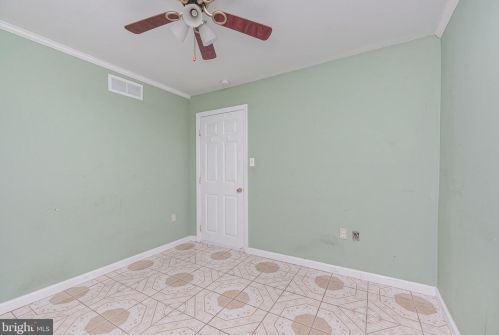 15 Pne St, Camden NJ 08103-3353 exterior