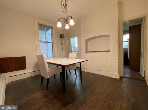 802 A St, Washington DC  20003-1340 exterior