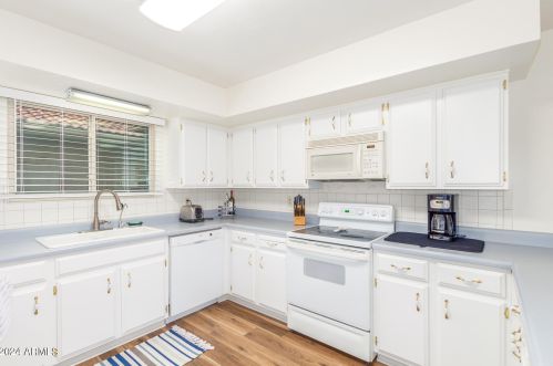 25660 Howard Dr, Chandler AZ 85248-6820 exterior