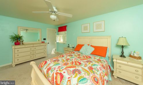 380 Chowning Pl, Lancaster PA 17601-2943 exterior