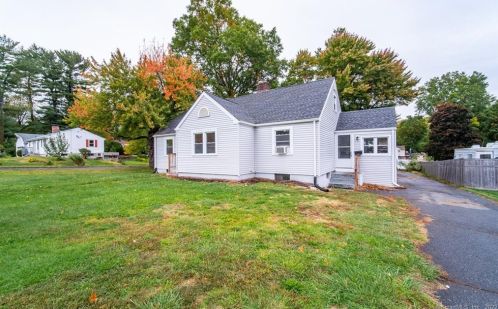 166 Giddings Ave, Windsor CT 06095-3744 exterior