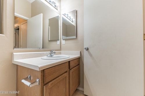 3538 Drexel Manor Stra, Tucson AZ  85706-1985 exterior