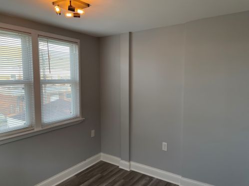 8415 Seeley Ave, Chicago IL 60645-5104 exterior