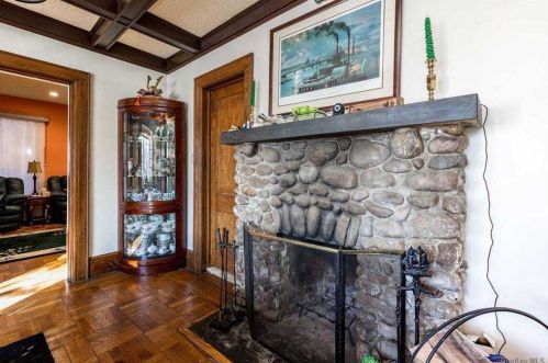 85-31 144th St, Jamaica NY 11435-3104 exterior