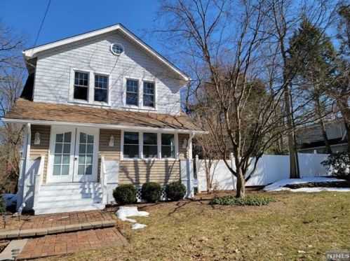 167 Haworth Dr, Haworth, NJ 07641-1503