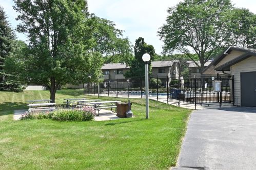 9027 70, Milwaukee WI 53223-2151 exterior