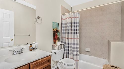 1450 Artesian Ave, Chicago IL  60622-1703 exterior