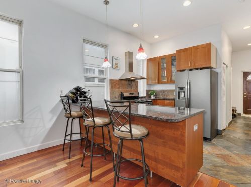 1344 Artesian Ave, Chicago IL  60622-2934 exterior