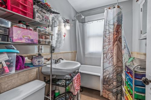 738 Fry St, Saint Paul MN 55104-1121 exterior