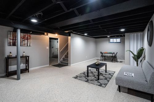 4210 Congress St, Milwaukee WI  53209-5836 exterior