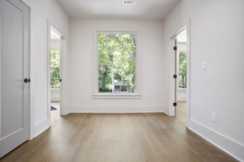 1557 Foote St, Atlanta GA 30307-2817 exterior