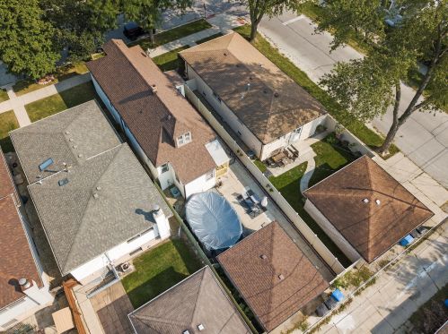 11154 Whipple St, Chicago IL 60655-2328 exterior