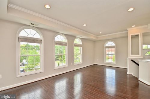 7849 Birch Branch Ter, Alexandria VA  22315-6126 exterior