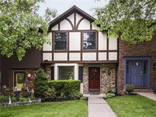 904 Canterbury Dr, Moon Twp PA  15108-1387 exterior