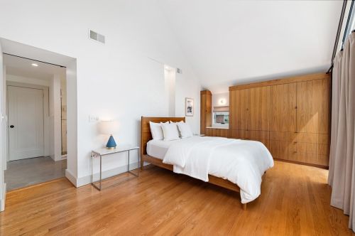 6338 Bryant St, Pittsburgh PA  15206-1703 exterior