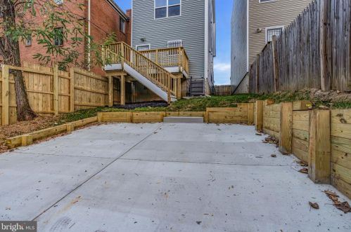 5821 Field Pl, Washington DC exterior