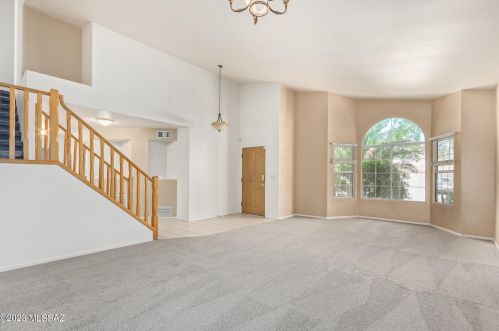 8040 Prickly Poppy Dr, Tucson AZ  85715-4350 exterior