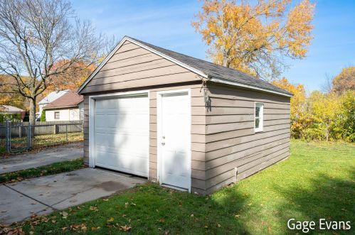 1171 5th St, Grand Rapids MI 49504-5092 exterior